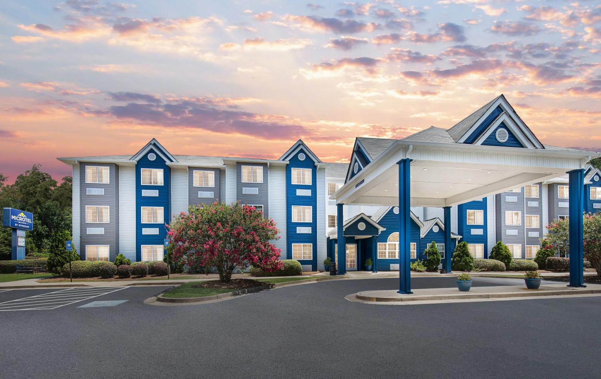 Microtel Inn & Suites Columbus North Eksteriør billede