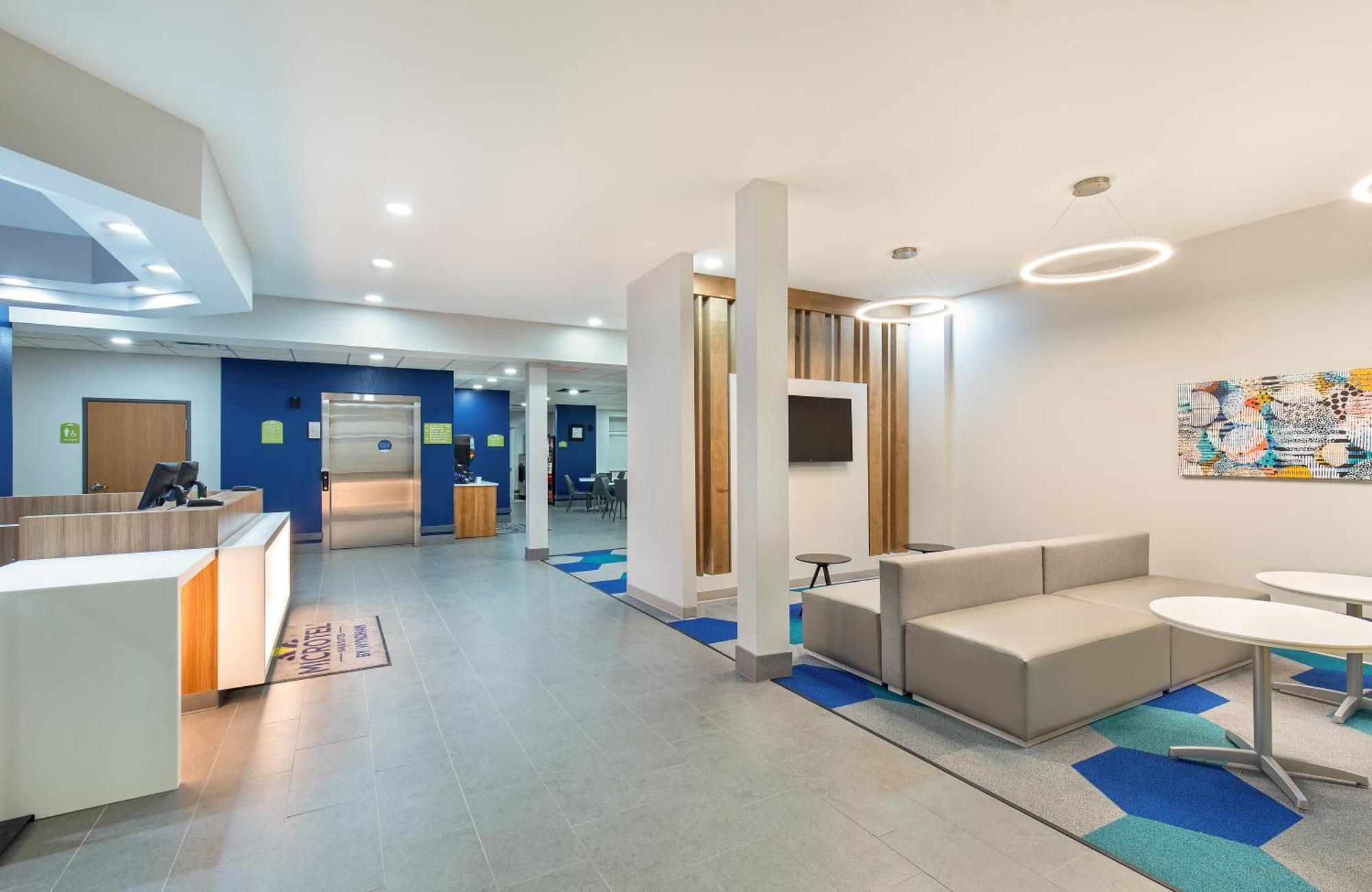 Microtel Inn & Suites Columbus North Eksteriør billede