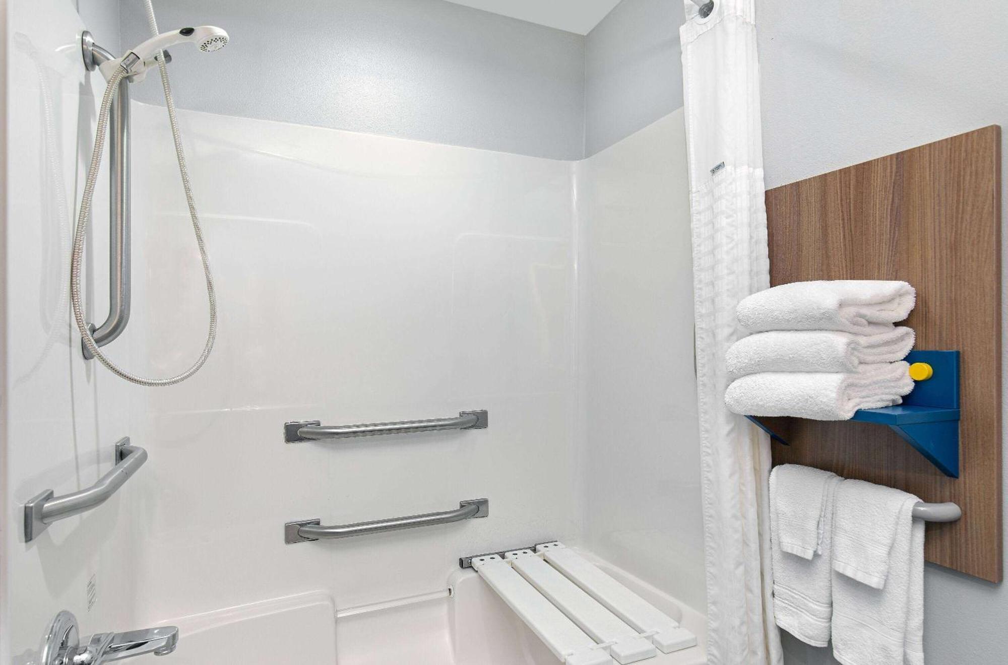 Microtel Inn & Suites Columbus North Eksteriør billede